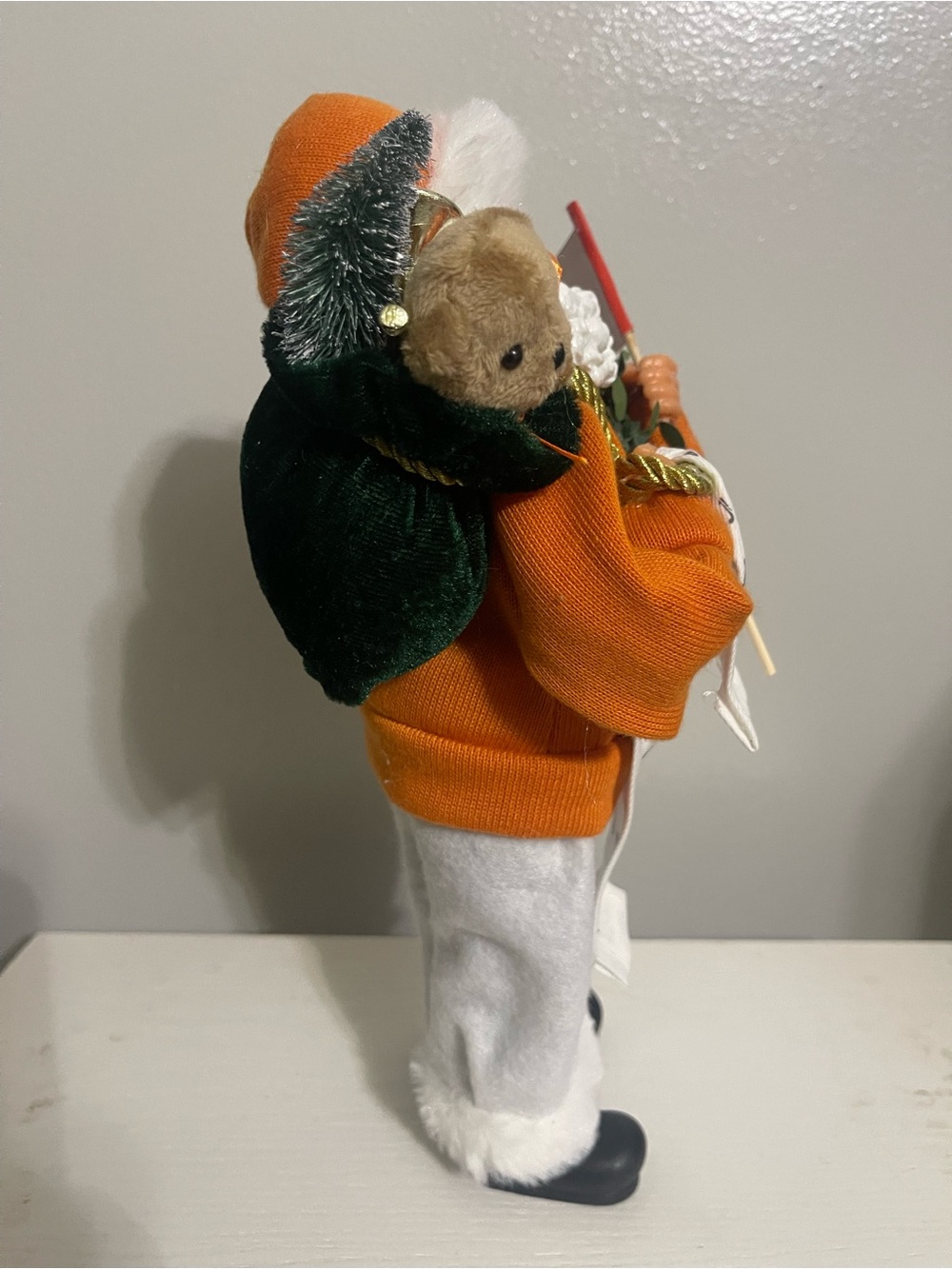 Tennessee Volunteers Santa Figurine - Picture 4 of 7